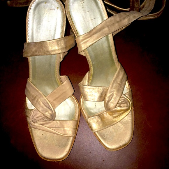 LACE UP HEELS - Picture 2 of 3